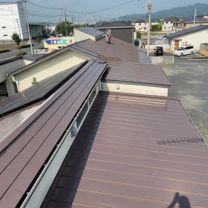 栃木県.佐野市,病院屋根遮熱塗装,屋根色ブラウン
